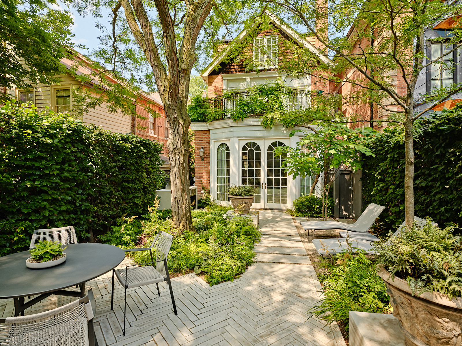 wallpapers Herringbone Brick Paver Patio pavers in herringbone pattern houzz