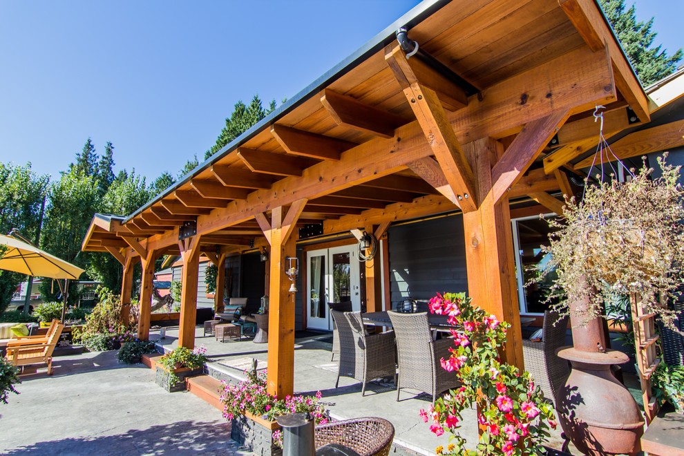 Farmhouse Farmhouse Patio Vancouver by DMC Contracting Houzz