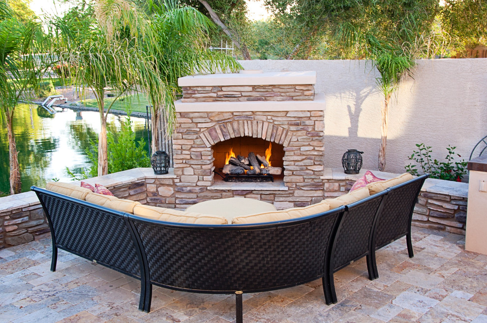 Example of a classic patio design in Phoenix