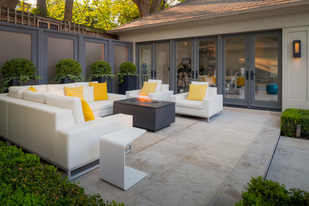 Inspiration for a modern patio in Other.