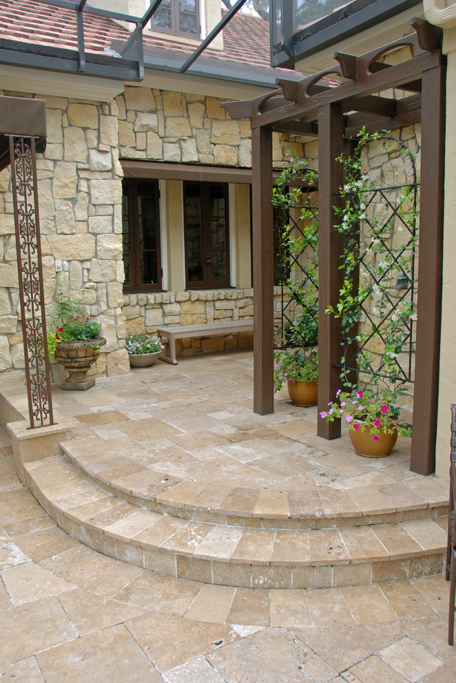 French Country Style Garden Traditional Patio Orlando by Hortus