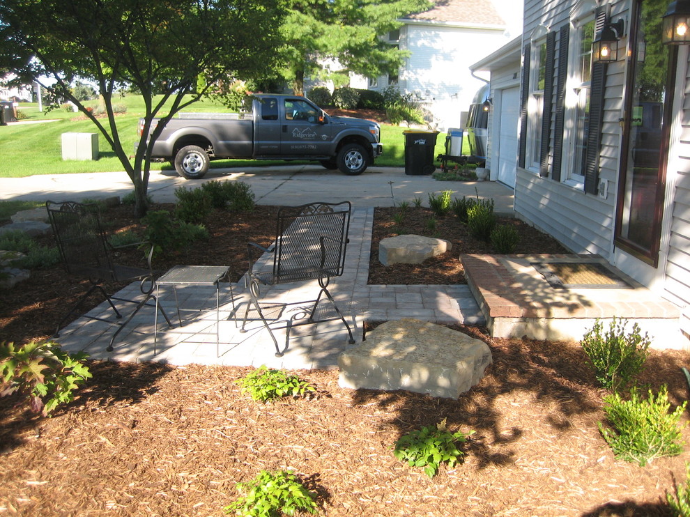 Front walkway and landscape Patio Grand Rapids by RIDGEVIEW