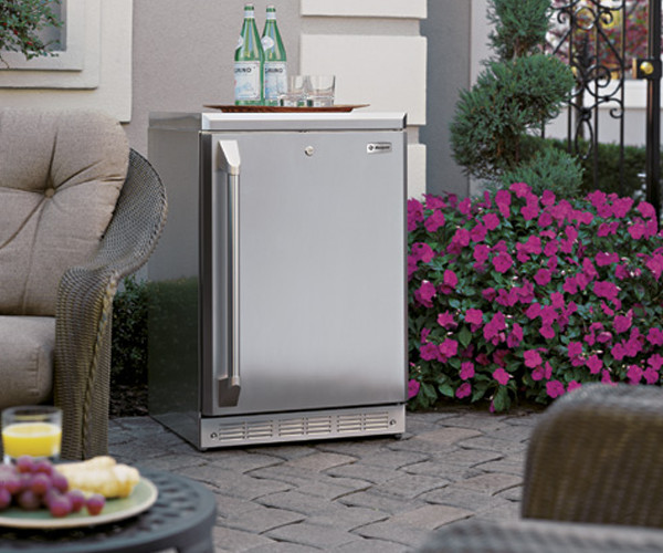 GE Monogram Outdoor Kitchen Traditional Patio New York by