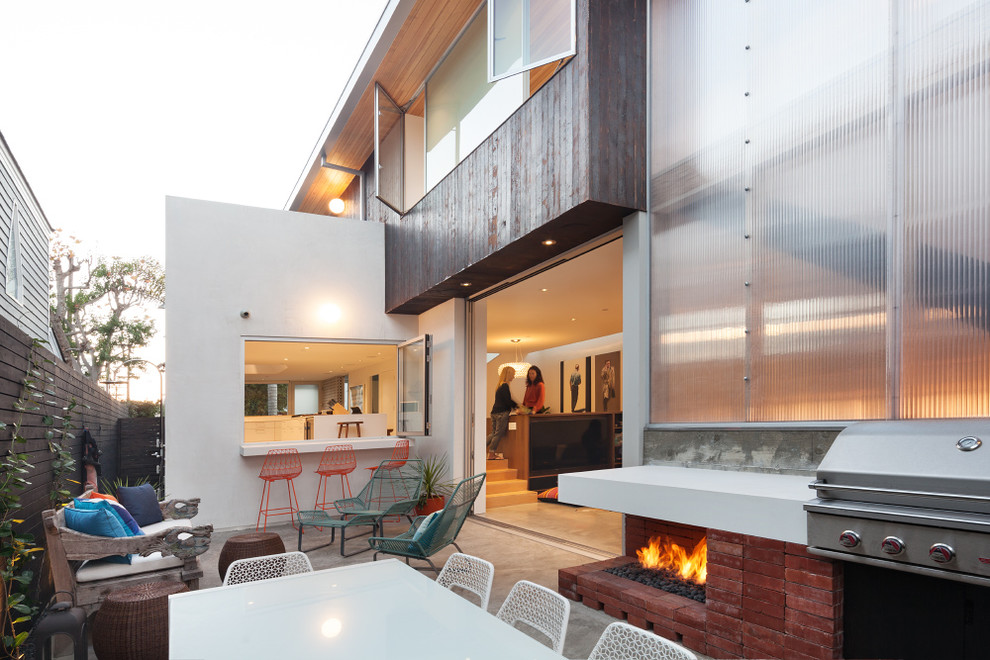 Grandview House Modern Patio Los Angeles by User Houzz