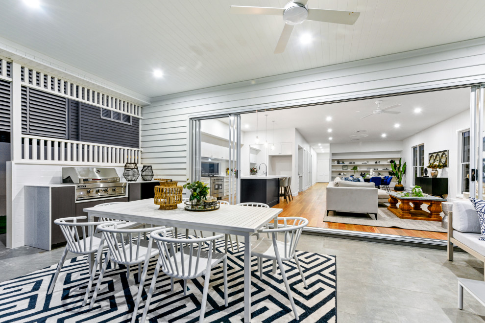 Überdachter Moderner Patio mit Outdoor-Küche in Brisbane