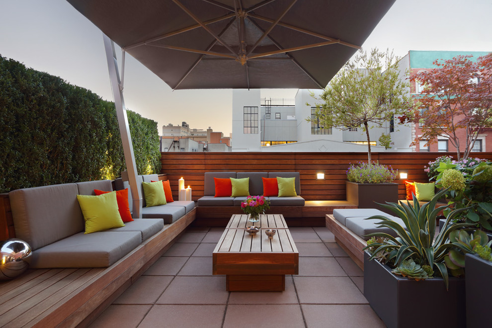Harlem Terrace Modern Patio New York by Thierry Pfister