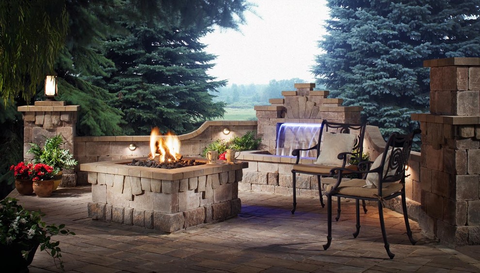Inspiration for a timeless patio remodel in San Diego with a fire pit