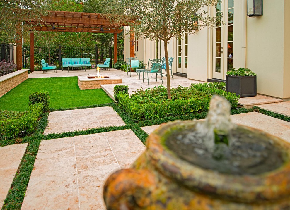 Moderner Vorgarten in Houston