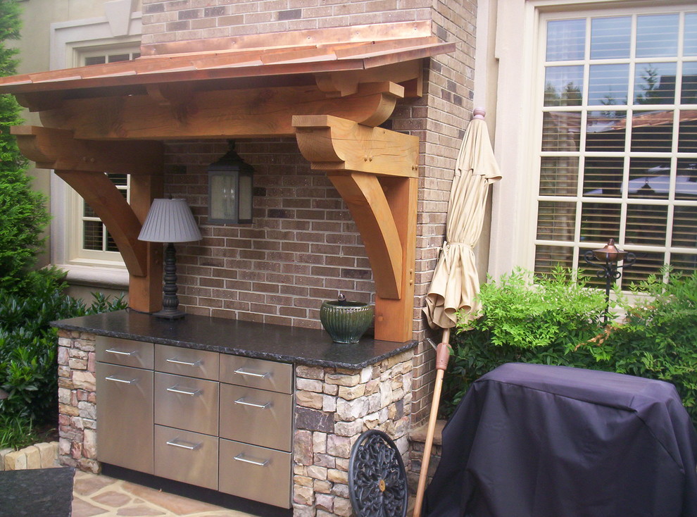 Inspiration for a timeless patio remodel in Atlanta