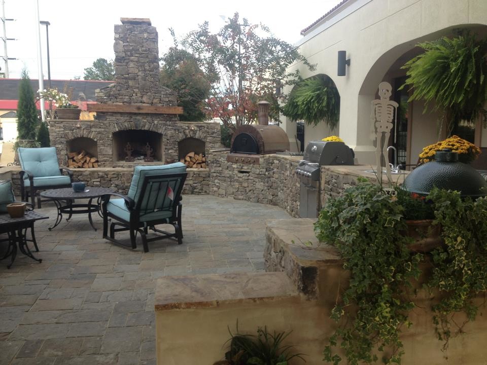 Hollywood Pools & Outdoor Patios Traditional Patio Birmingham