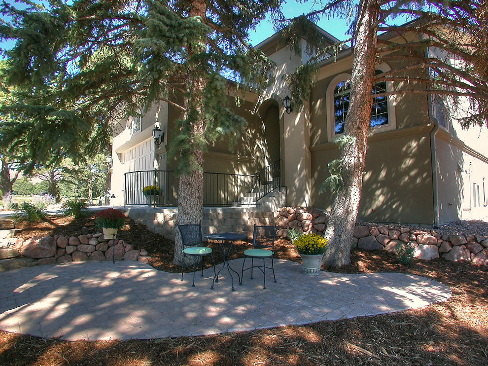 Homes at Signature Point, Garden of the Gods Homes Traditional