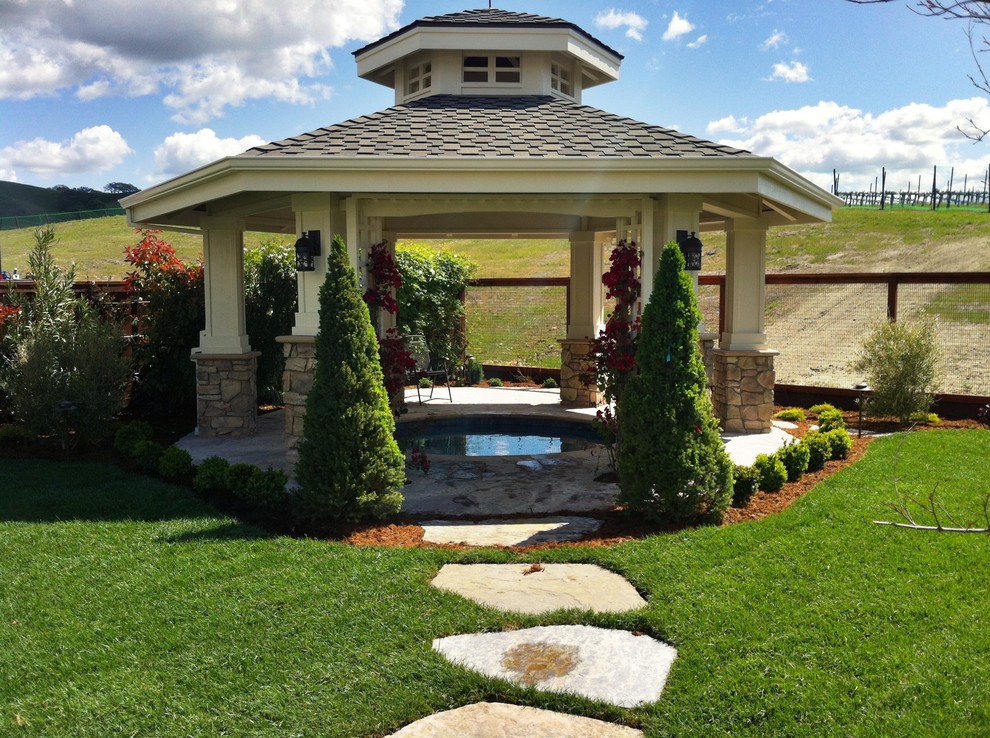 Landscaping Your Pool or Hot Tub with Stone Veneer