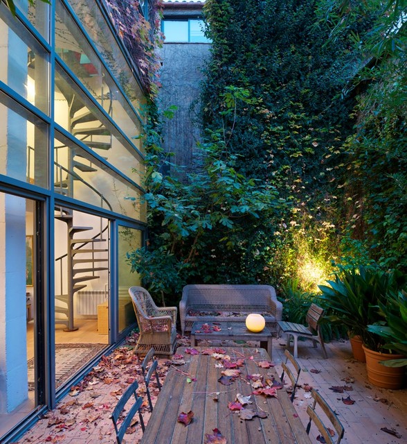 House in Palau Sator, Girona by BB+GG Beth Galí - Mediterráneo - Patio