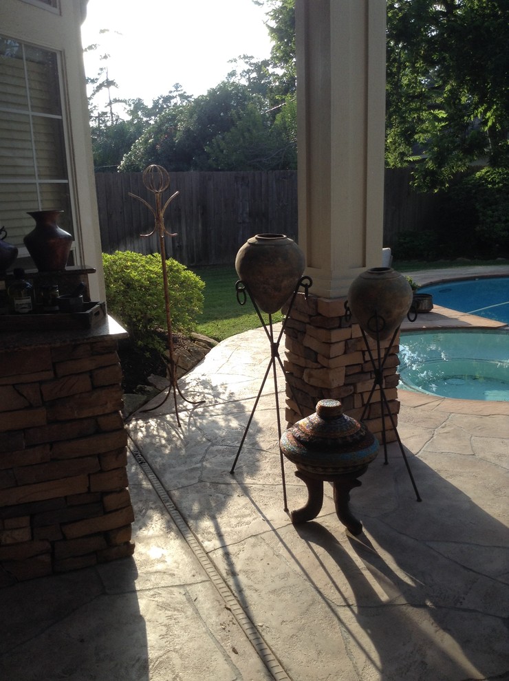 Houston patio makeover with upscale outdoor furniture Transitional