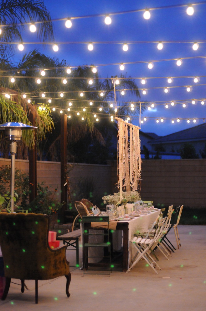 Eclectic patio photo in Los Angeles