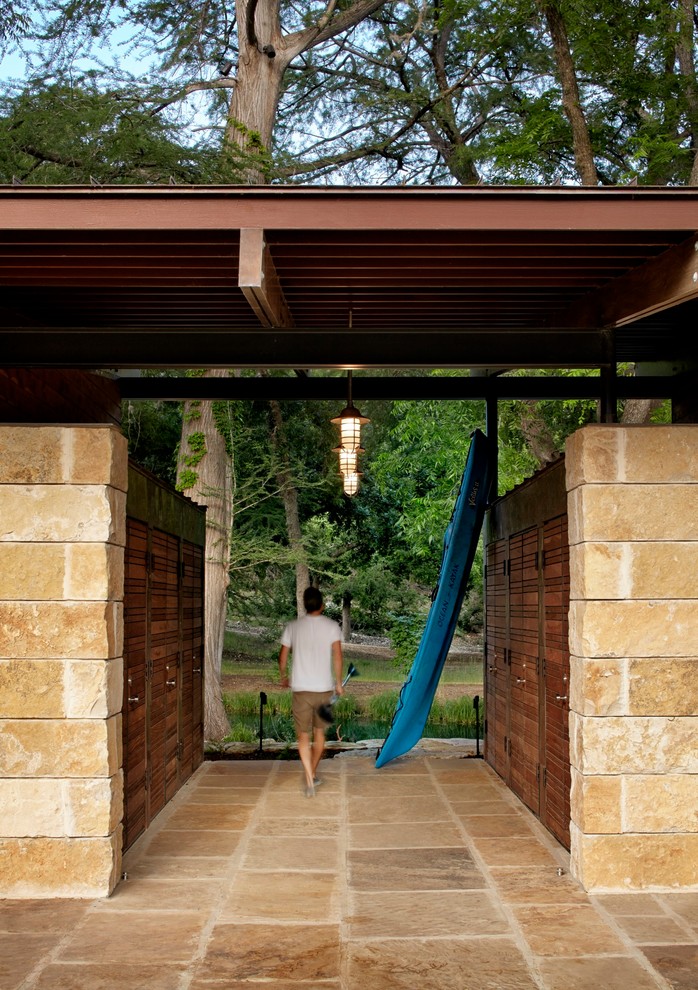 Ispirazione per un patio o portico design