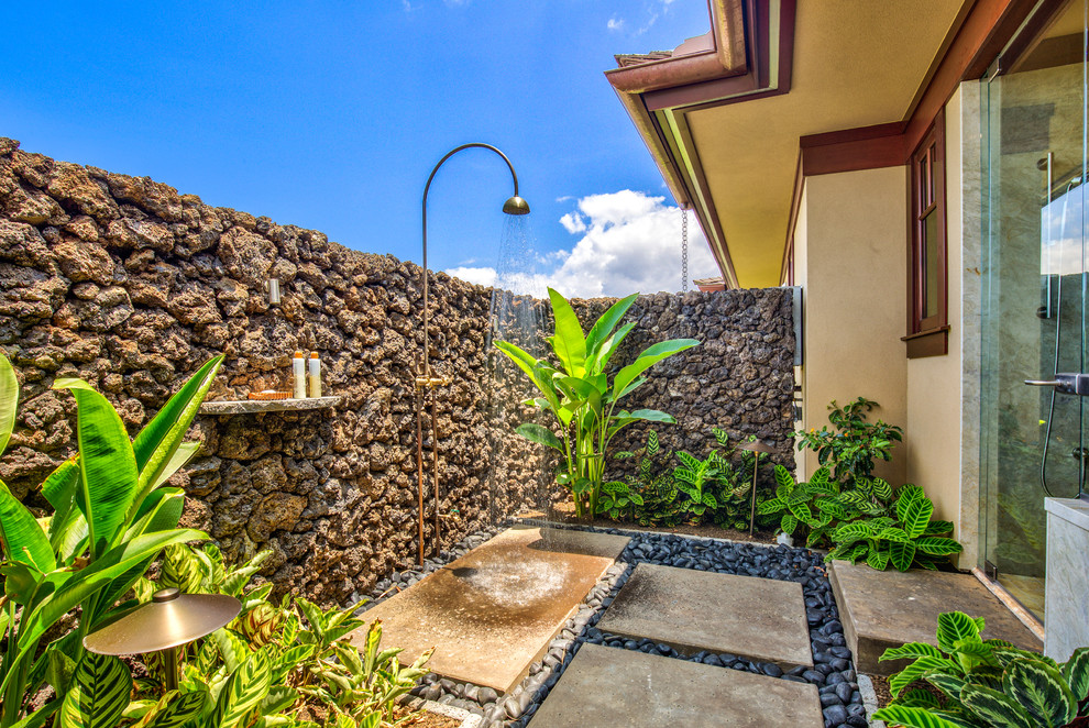 Medium sized world-inspired patio in Hawaii.