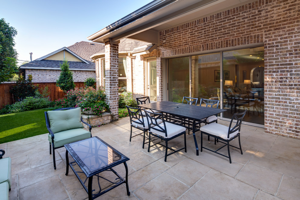 Indoor-Outdoor Living - Contemporary - Patio - Dallas - by Western ...