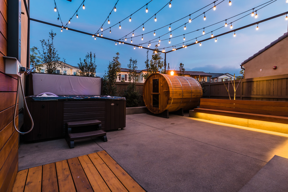 Ipe Paradise - Contemporary - Patio - San Diego - by Habitar Landscape