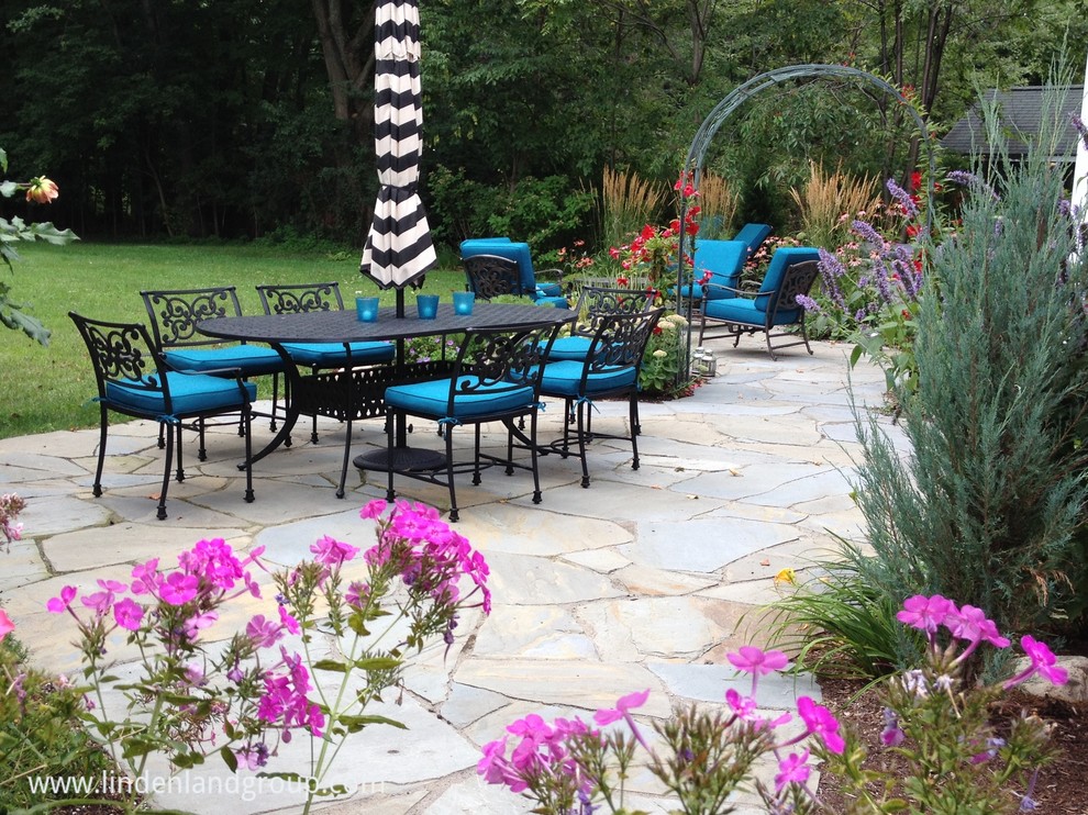 irregular flagging dining patio Traditional Patio Burlington by Linden L.A.N.D. Group
