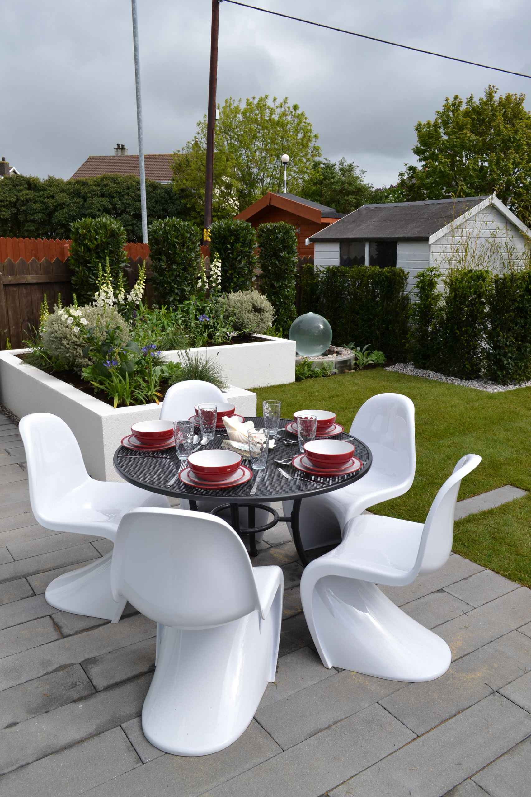itv s love your garden with alan titchmarsh modern patio hampshire by solardome industries ltd houzz itv s love your garden with alan titchmarsh modern patio hampshire by solardome industries ltd houzz