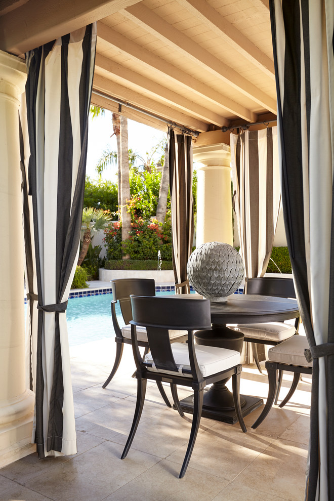 James McIntyre Phoenix Mediterráneo Patio Phoenix de Laura Moss