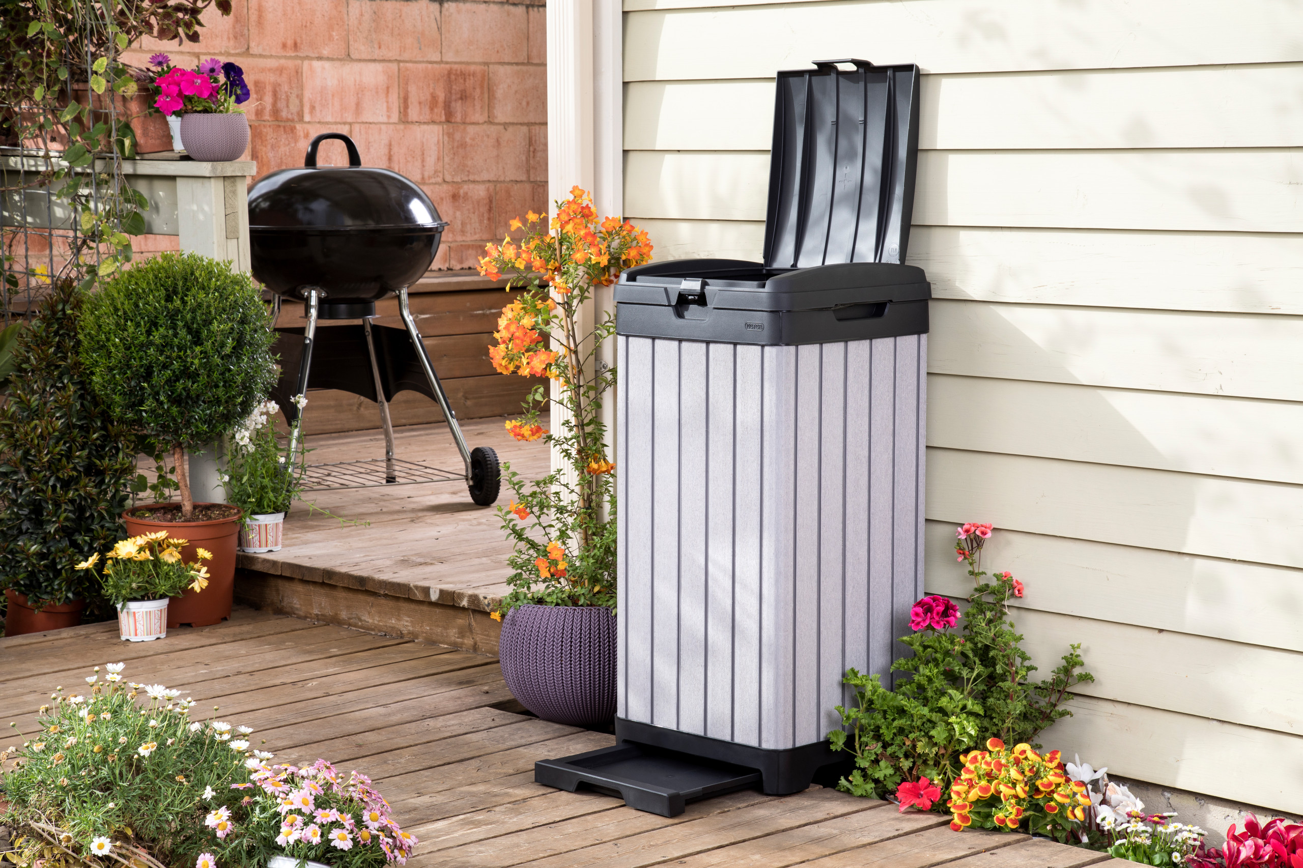 Keter Rockford Duotech Outdoor Plastic Resin Trash Can, Grey - Contemporary  - Patio - Indianapolis - by keter | Houzz