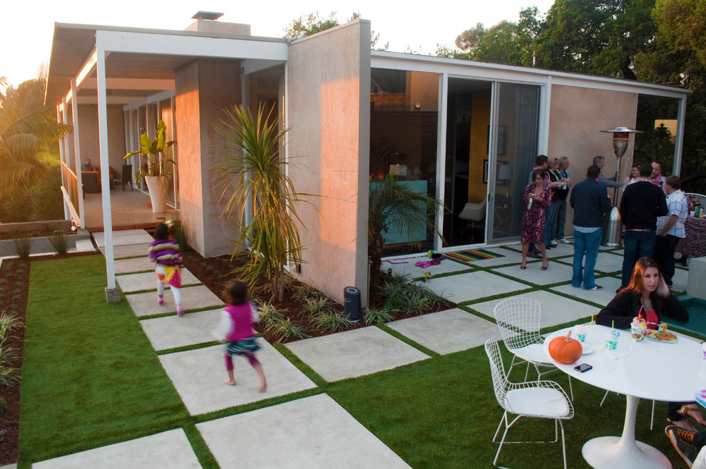 Foto di un patio o portico contemporaneo