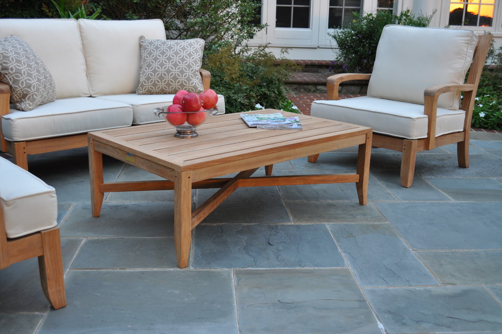 Inspiration for a timeless patio remodel in Atlanta
