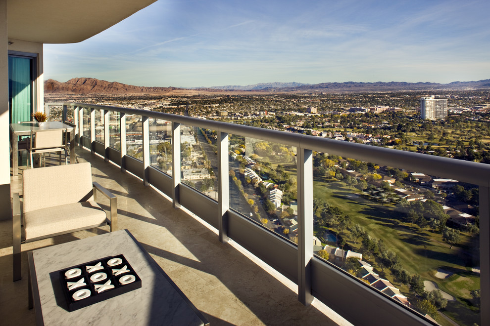 Balcony - modern balcony idea in Las Vegas