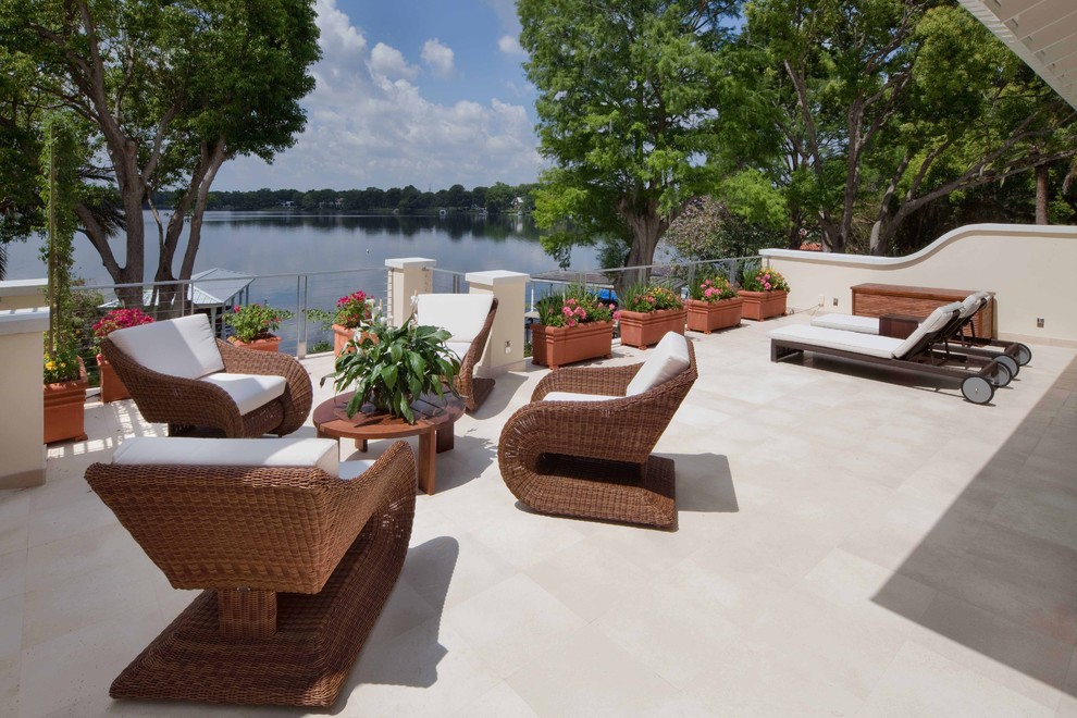 Island style patio photo in Orlando