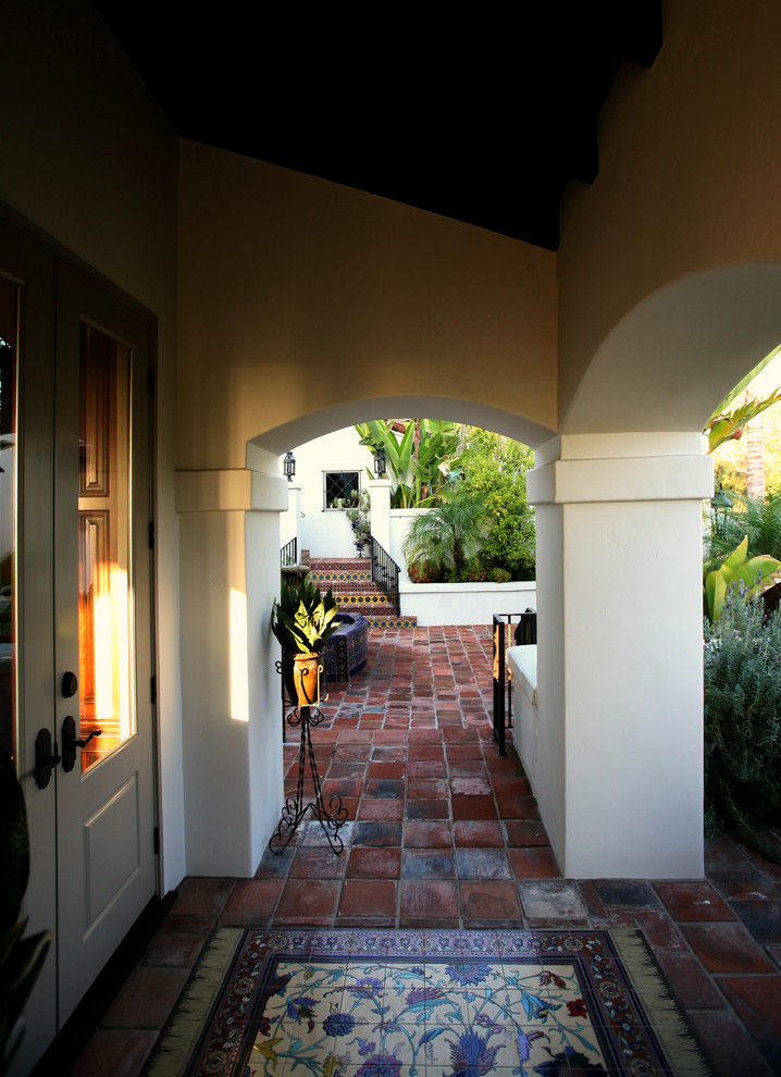 Example of a tuscan patio design in Orange County