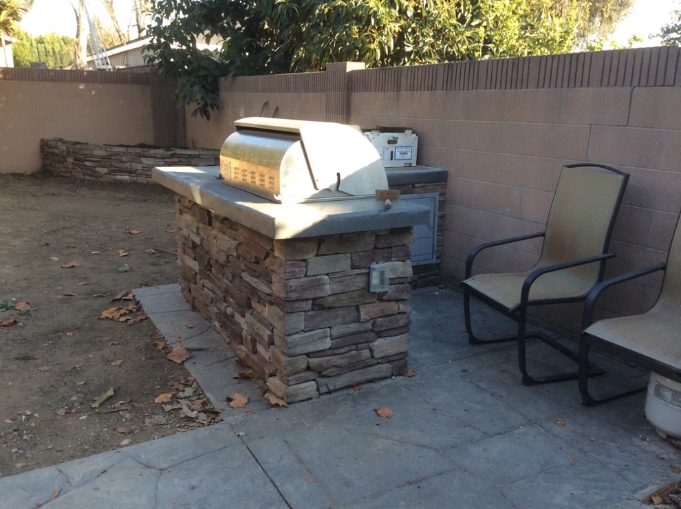 Lakewood Backyard Contemporary Patio Los Angeles by So Cal