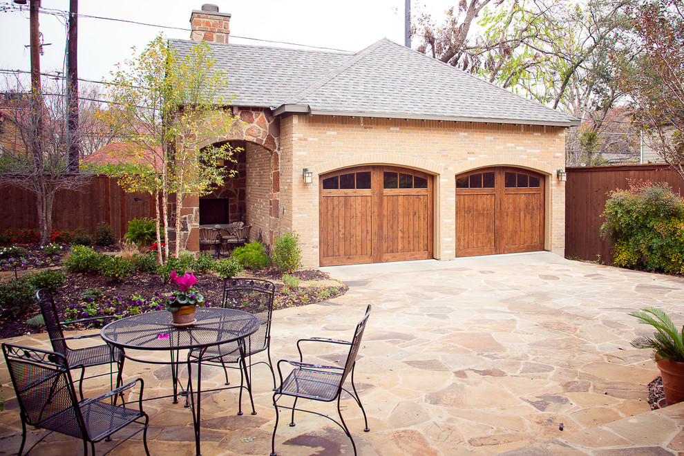 Lakewood Boulevard Traditional Patio Dallas by English Heritage