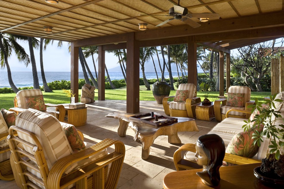 Example of an island style patio design in Hawaii