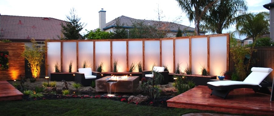 Inspiration for a zen patio remodel in Sacramento