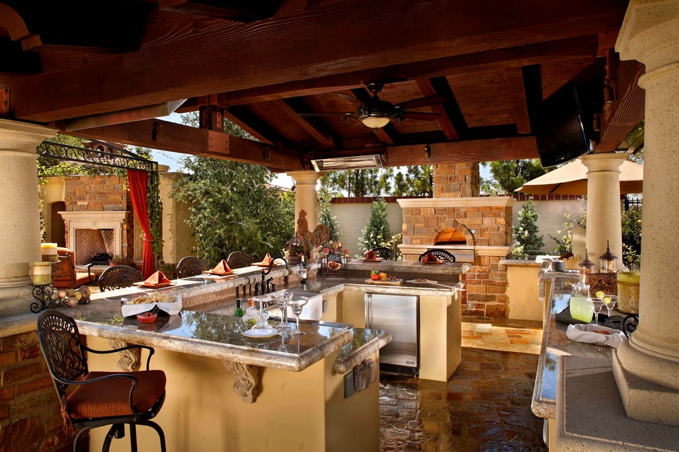Inspiration for a classic patio in Orange County.