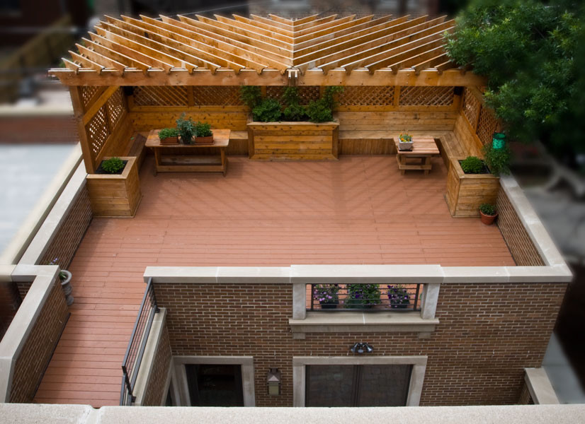 Immagine di un patio o portico moderno