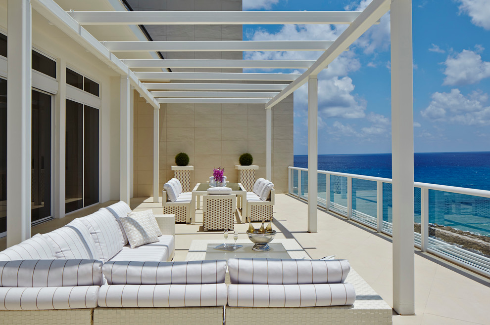 Inspiration for a large contemporary patio in Miami.