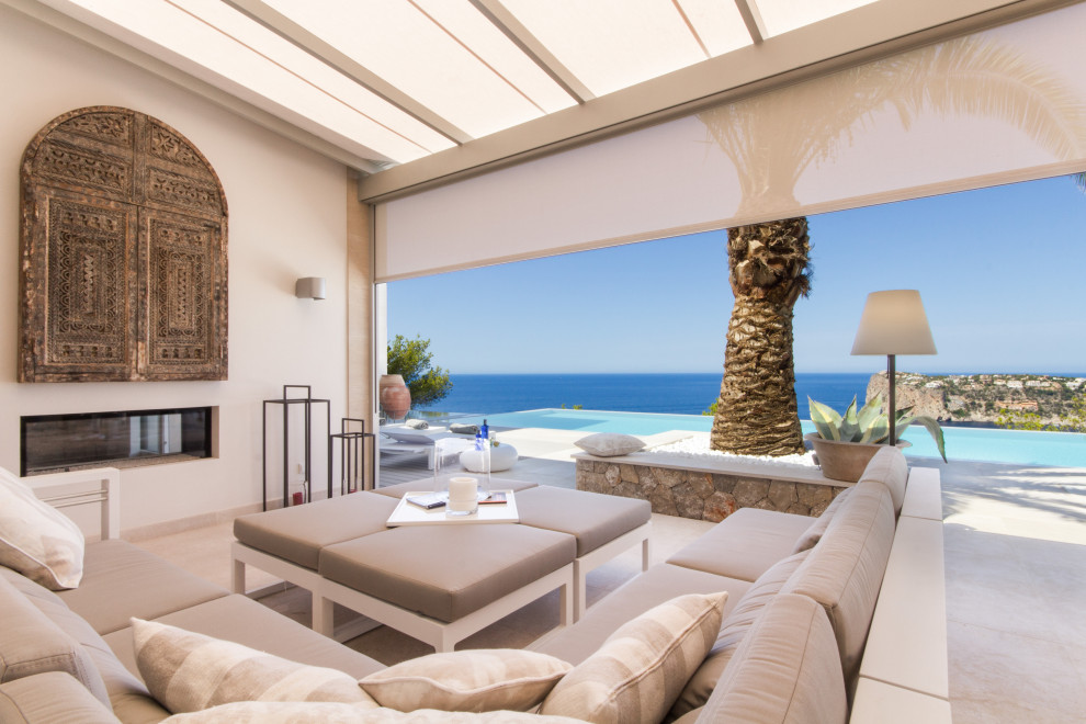 マヨルカ島にある地中海スタイルのおしゃれなテラス・中庭の写真