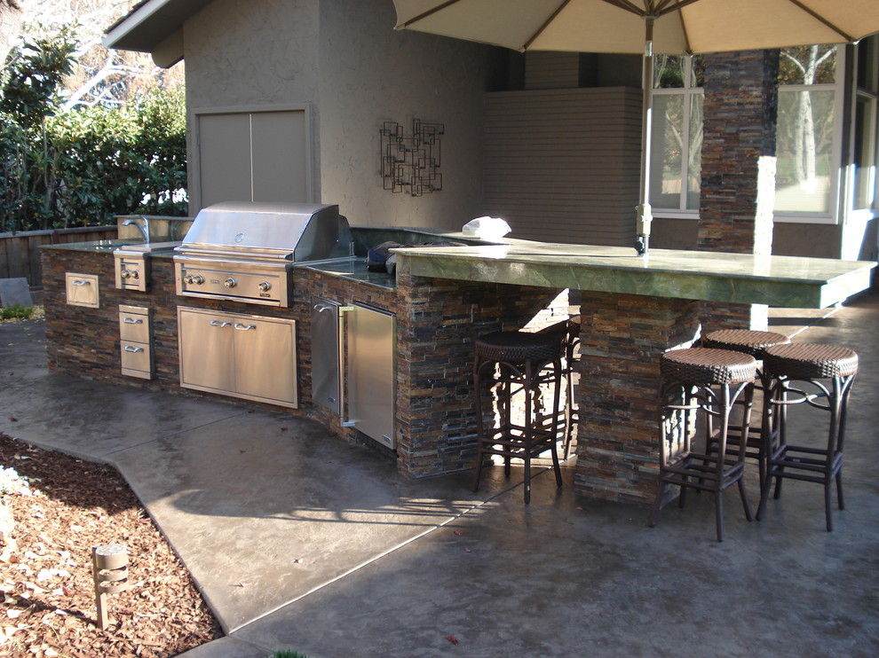 Lynx Outdoor Kitchen Traditional Patio San Francisco by GarCo