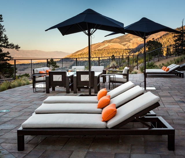 Mammoth Chaise Lounge And Umbrella With Fire Pit Seating Arrangement Contemporary Patio Los Angeles By Cooke Houzz Uk