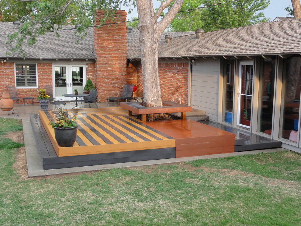 Inspiration for a contemporary patio remodel in Oklahoma City