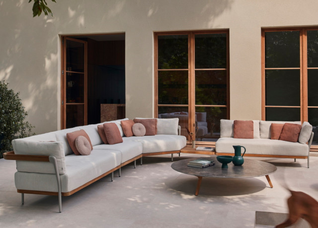 Go modern garden furniture deals