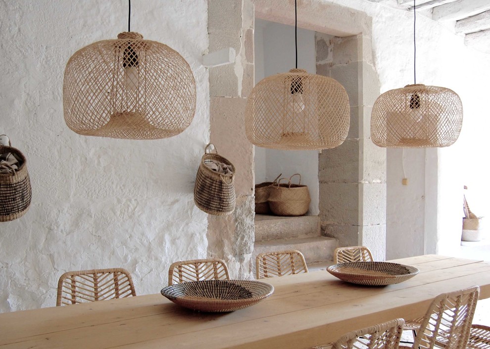 Cette image montre une salle à manger méditerranéenne.