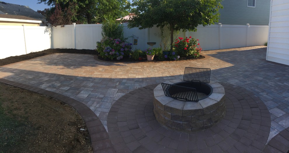 Massapequa Park, NY 11762 Cambridge Ledgestone Riverbed Blend Paver