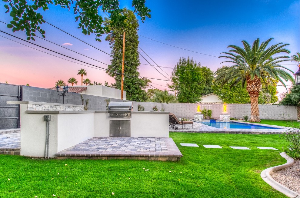 Meadowbrook Ave. Craftsman Patio Phoenix by Two Hawks Design