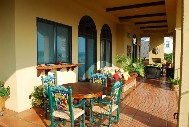 Mediterranean Patio - Mediterranean - Patio - Austin