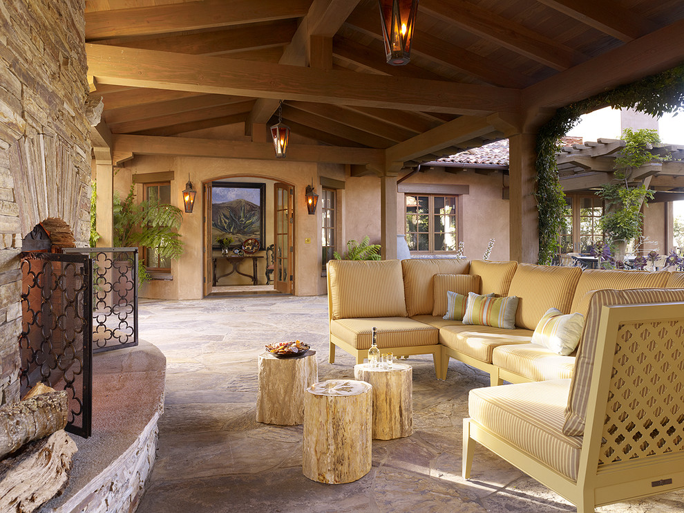 This is an example of a patio in San Francisco with a fire feature.