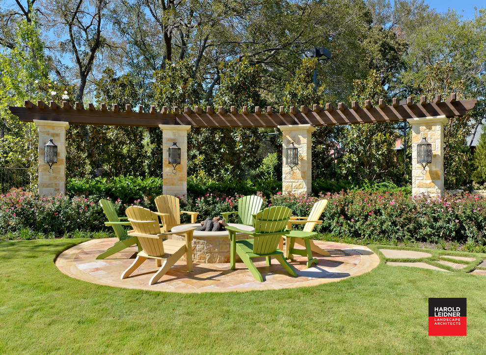 Inspiration for a mediterranean patio in Dallas.